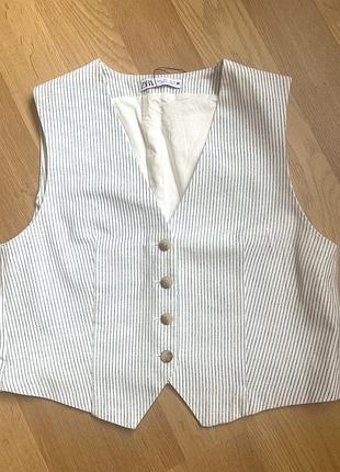 Трендовий жилет zara