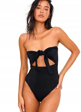 Купальник суцільний чорний без бретелей