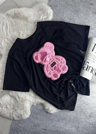 Жіноча футболка з обʼємним принтом