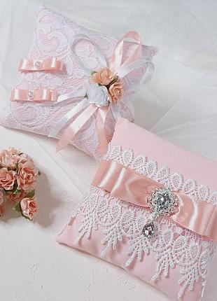 Подушечки для кілець. в наявності