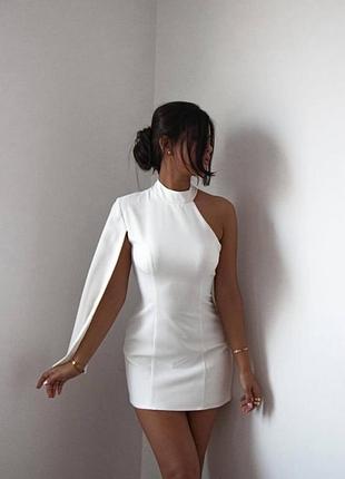 Сукня на одне плече