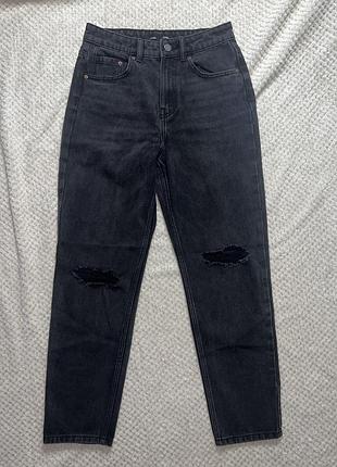 Джинси-мом, з розрізами на колінах, стан: ідеальний