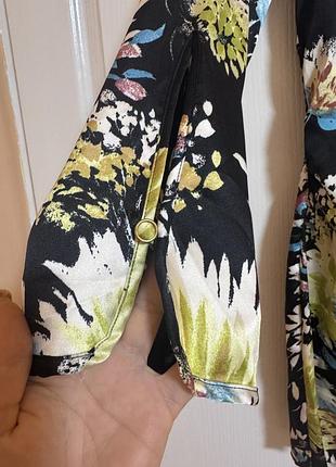 Нарядна сукня з довгим рукавом