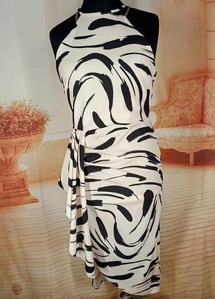 Распродаж!!!
шикарний сарафан!!!