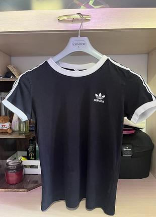 Футболка adidas