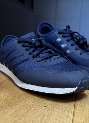 Adidas 40 розмір жіночі кросівки кеди