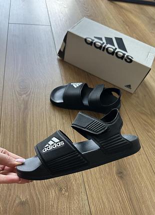 Cандалі adilette adidas для хлопчика босоніжки слайди 34 21 21,5 см оригінал