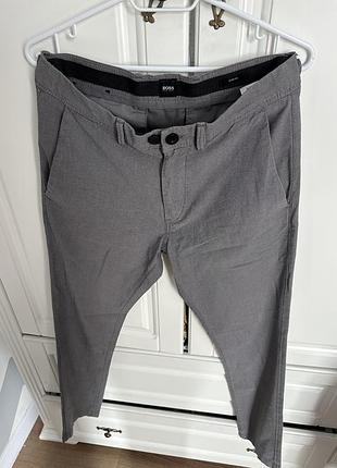 Чоловічі брюки hugo boss slim fit, сірі, стильні, розмір m (32)