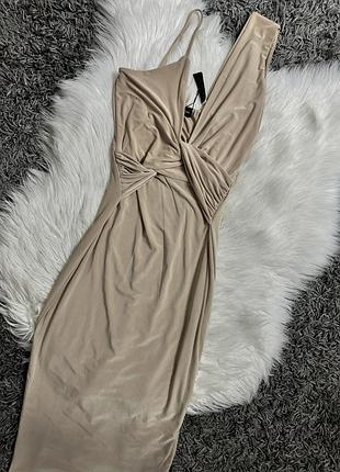 Нова сукня prettylittlething