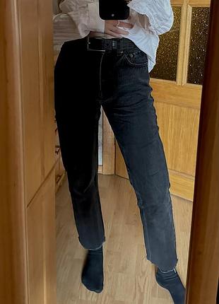 Джинси чорні прямі мом xs mango