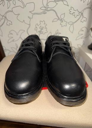 Туфлі в стилі dr.martens.