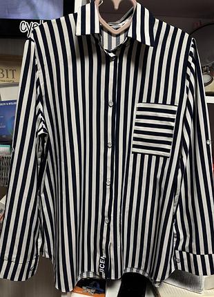 Продаю блузки в хорошому стані.