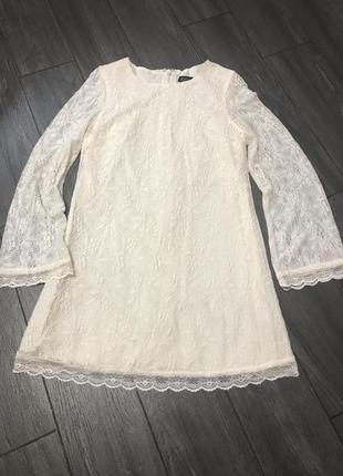 Ажурное молочное нарядное платье