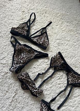 Набір нижньої білизни