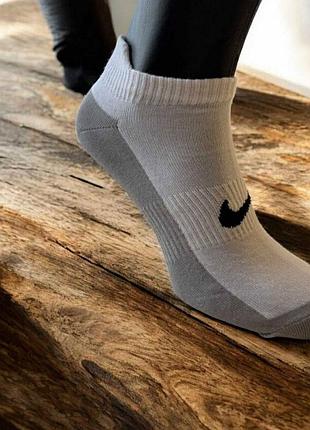 Спортивные носки