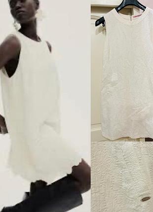 Платьтя жіноче