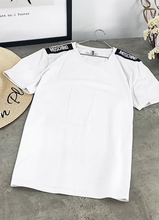 Брендовая молочная футболка moschino