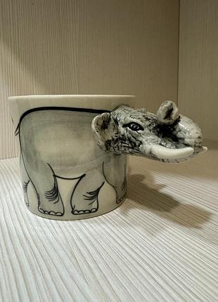 Керамічна чашка з ручкою у формі слона 3 d