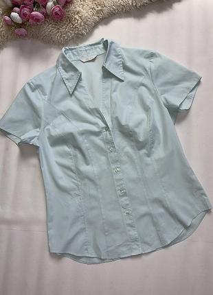 Жіноча сорочка з коротким рукавом