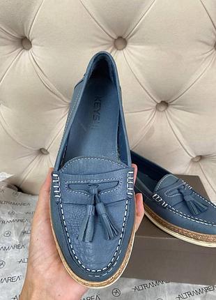 Жіночі шкіряні лофери