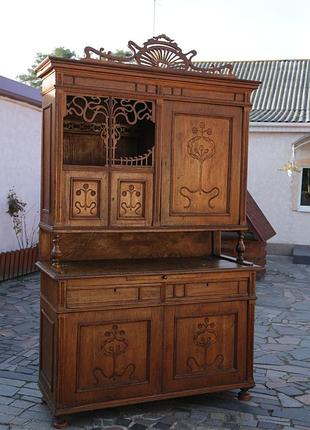 Кухонний креденс