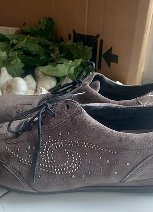 Кроссовки женские 40 размера замшевые