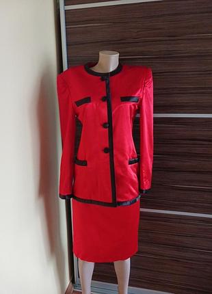 Неймовірний костюм escada by margaretha ley