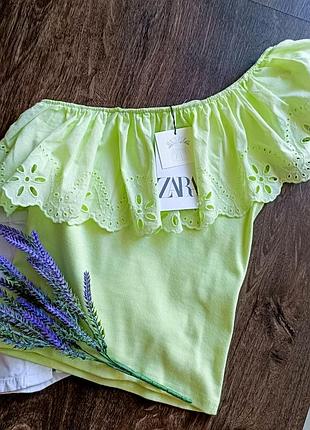 Футболка в рубчик на одно плечо с воланами zara 11-12 лет (146-152 см)