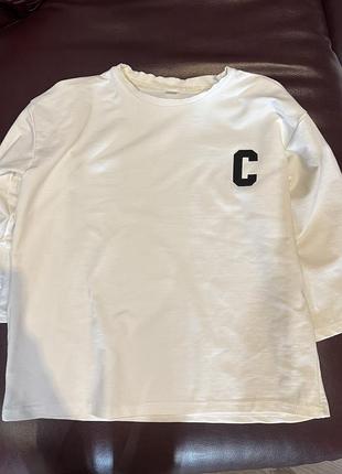 Біленький гарний світшот