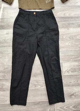 Черные льняные брюки со стрелками