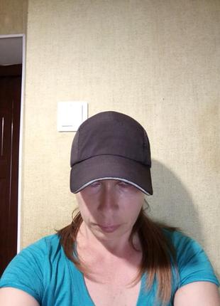 Літня бейсболка