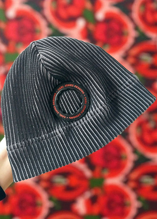 Демисезонная шапка на 3-5 лет