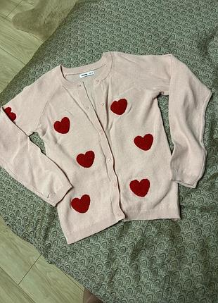 Кофта для девочки классная практичная на пуговицах