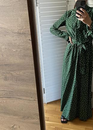 Сукня плаття довга довге красивого кольору вживу в горошок