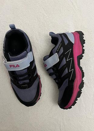 Кроссовки фирмы fila 34 размера по стельке 22 см