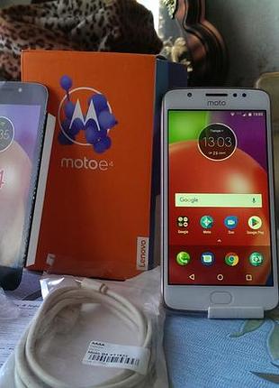 Новая motorola xt1762 4-го поколения со сканером пальца с комплектом