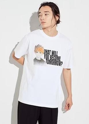 Футболка uniqlo з графікою haikyu