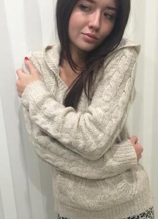 Теплый свитер