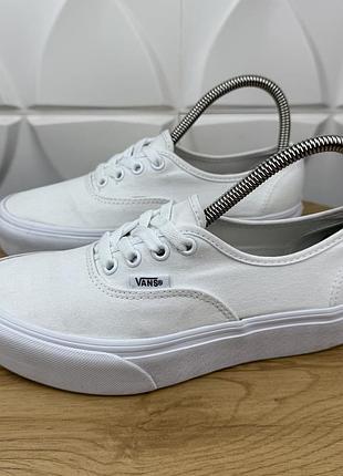 Оригінальні кеди vans