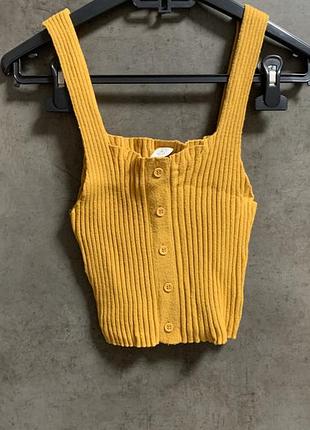 Топ в рубчик, топ на лямках