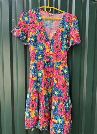 Плаття жіноче