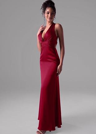 Вечірня атласна сукня