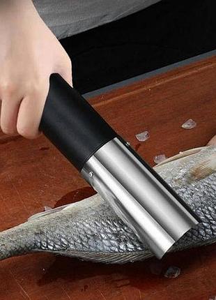 Аккумуляторная рыбочистка fish scaler с батареей на 3000 mah / портативный очиститель рыбы со встроенным аккумулятором