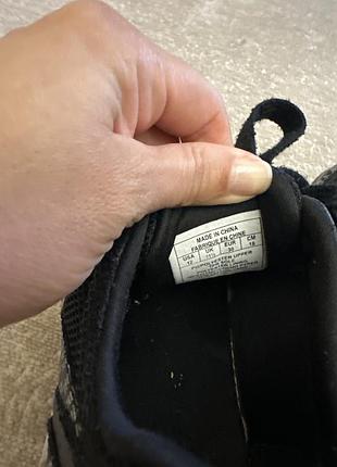 Кросівки оригінал 4