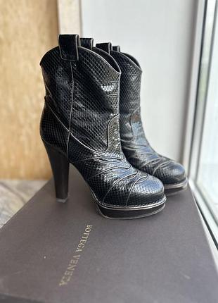 Чоботи bottega veneta (оригінал)