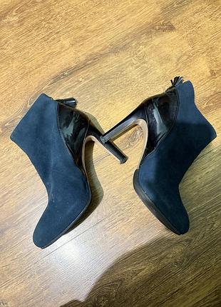 Ботильйони ботінуи robert de 2