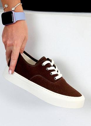 Кеди кросівки сліпони мокасини на шнурках коричневі на білій підошві шнурках