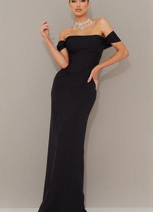 Сукня рибка чорного кольору максі