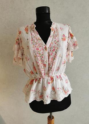 Блуза женская с кружевом в винтажном стиле