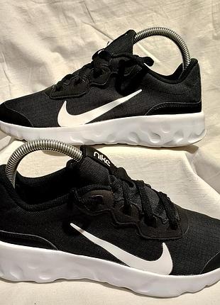 Кроссовки nike.